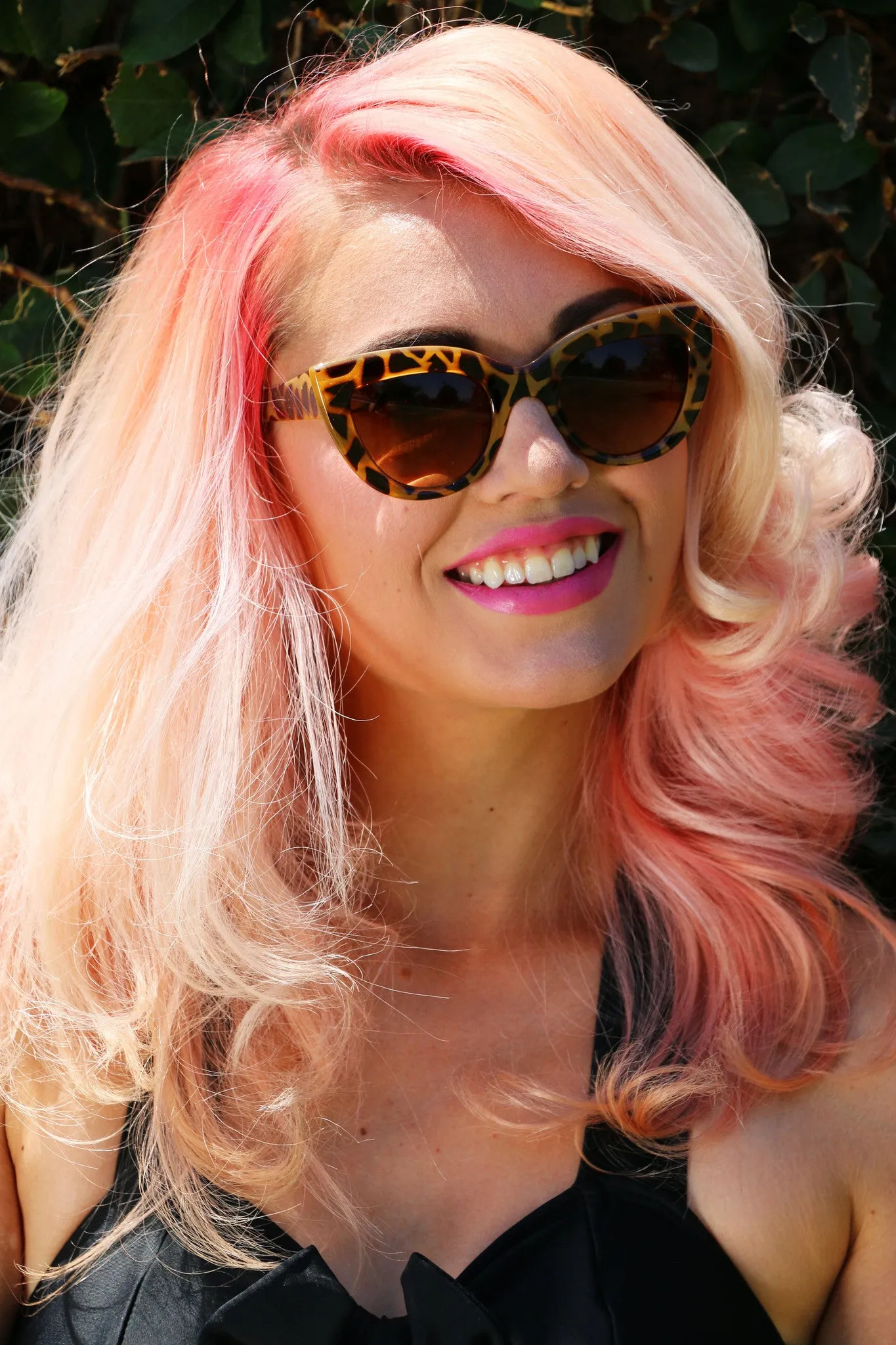 Clara Sunnies in Giraffe